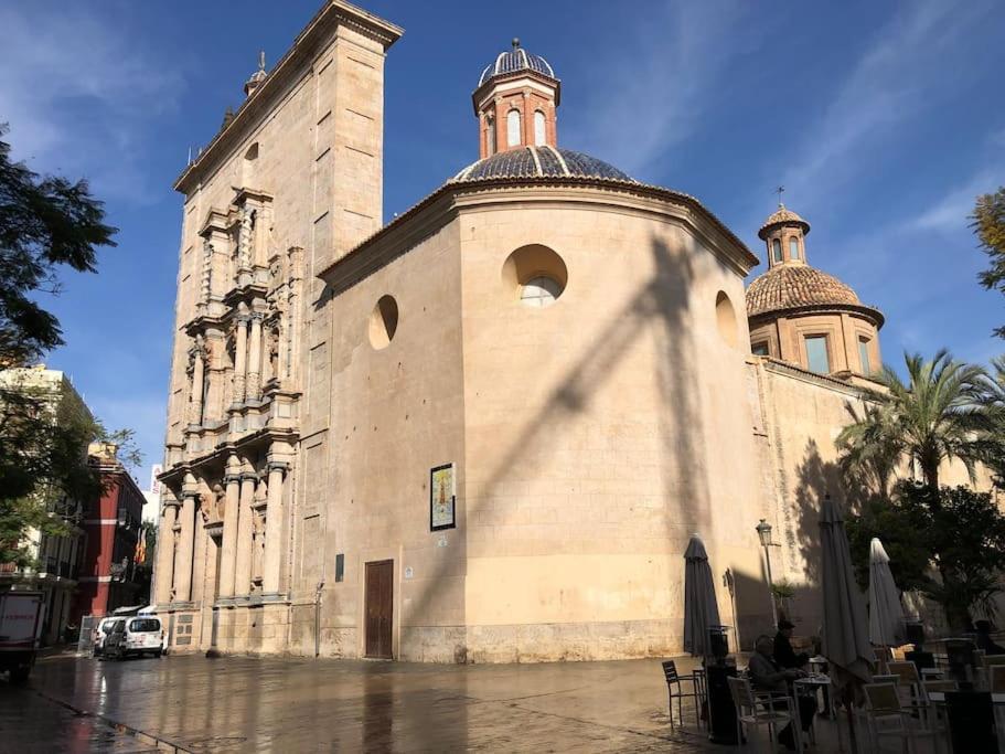 Ferienwohnung Loft Con Estilo Y Terraza En Centro Historico Valencia Exterior foto